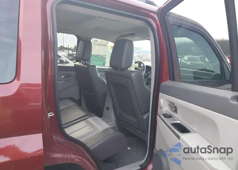 2008 Jeep Liberty Limited Edition from USA, damaged, VIN 1J8GN58K48W113065